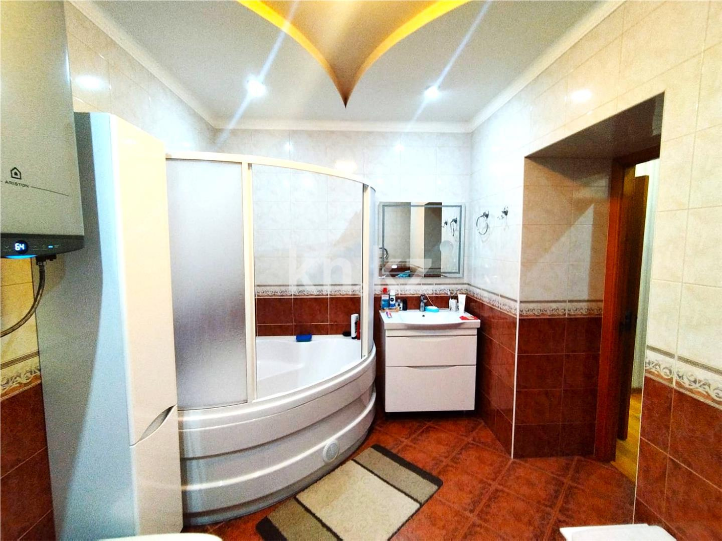 Продажа 4-комнатной квартиры, 94 м² в Караганде - фото 10