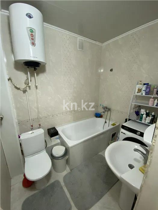 Продажа 3-комнатной квартиры, 80 м², ул. Сарыарка, дом  31 в Караганде - фото 5