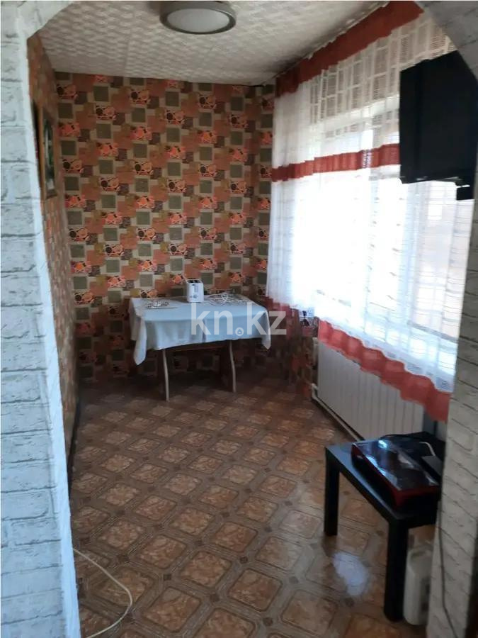 Продажа 3-комнатной квартиры, 62 м², ул. Ленинградская, дом  67 в Шахтинске - фото 4