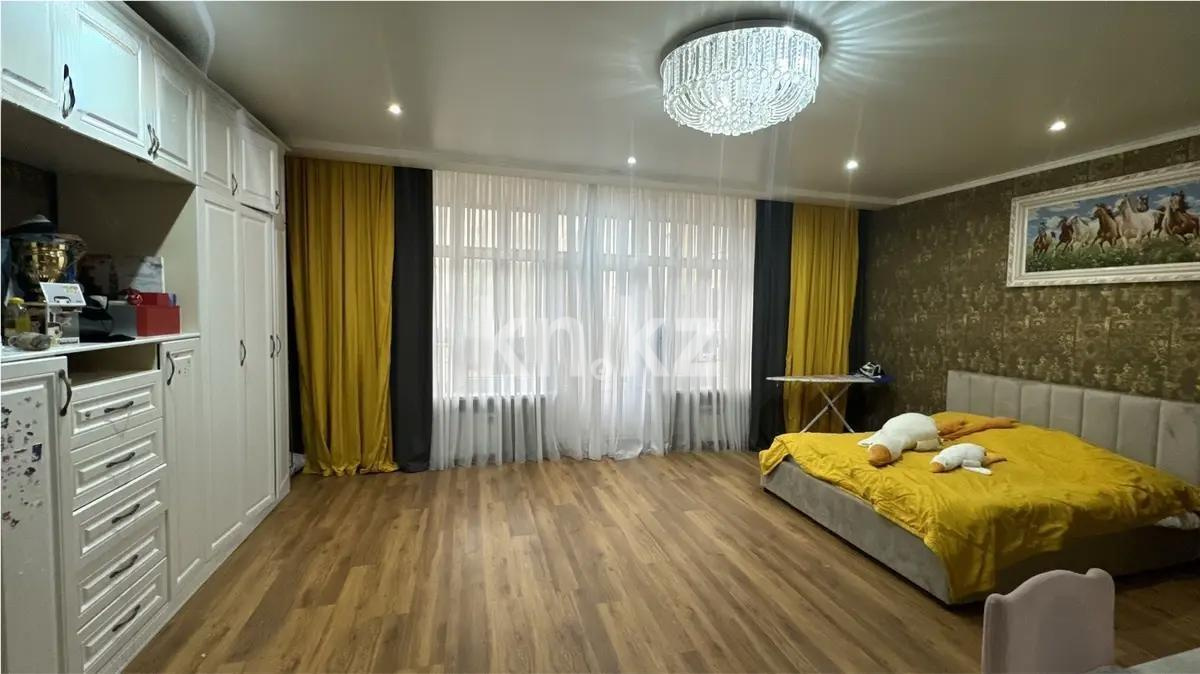 Продажа 4-комнатной квартиры, 275 м², ул. Айнакол, дом  60 в Астане - фото 3