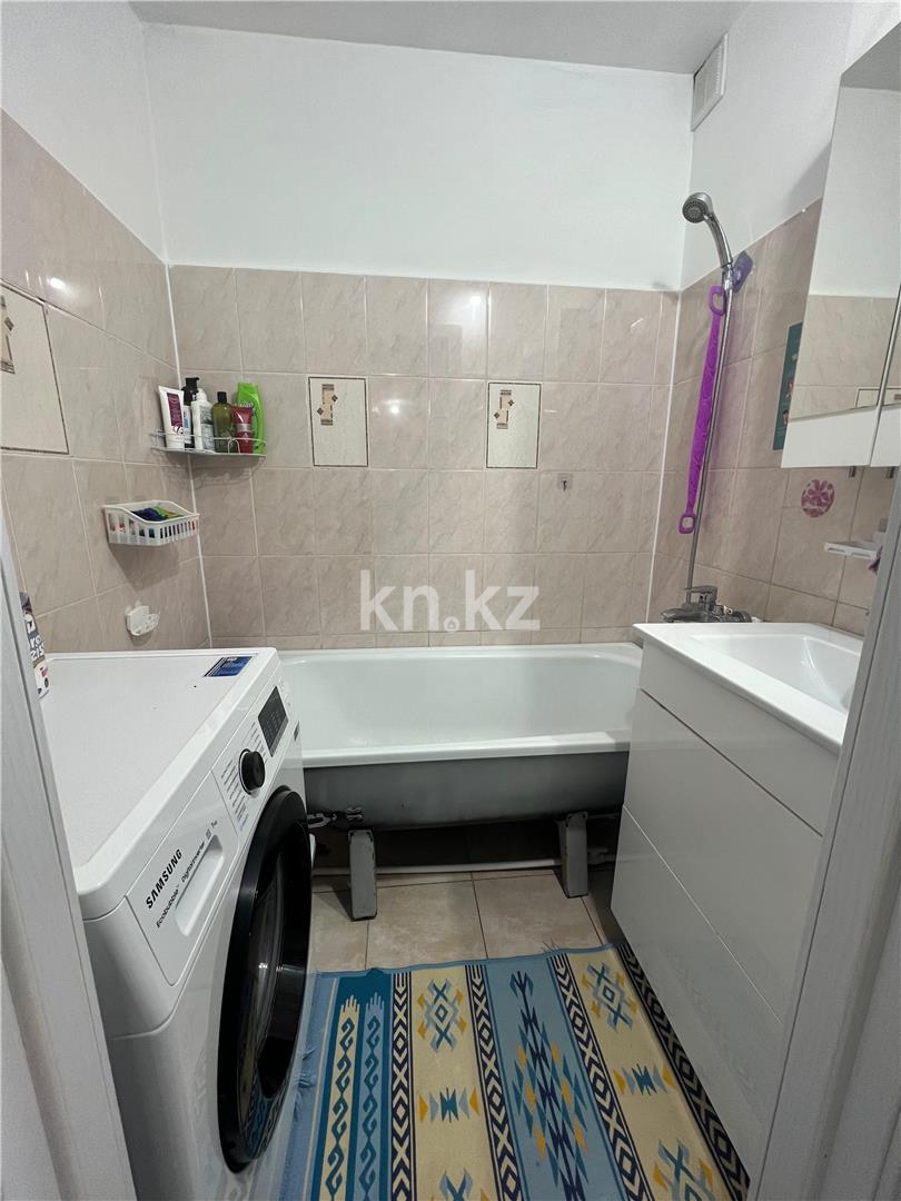 Продажа 3-комнатной квартиры, 69 м², мкр. Голубые Пруды в Караганде - фото 9