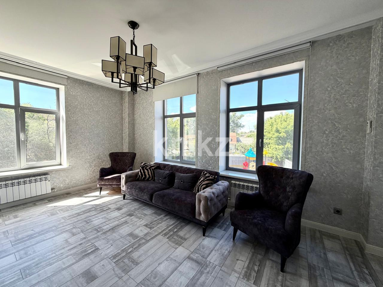 Продажа 3-комнатной квартиры, 90 м² в Караганде