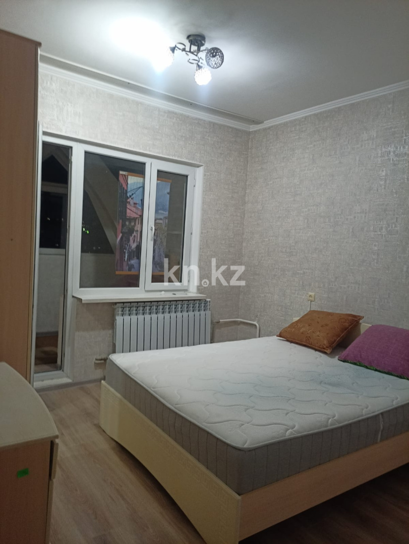 Продажа 2-комнатной квартиры, 56 м², мкр-н Аксай-4 в Алматы - фото 2