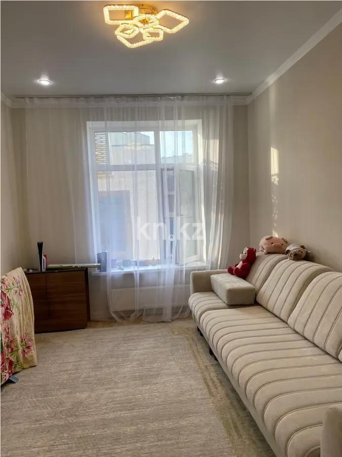 Продажа 1-комнатной квартиры, 40 м², ул. Е-882, дом  15 в Астане