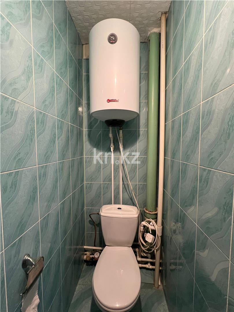 Продажа 3-комнатной квартиры, 63 м², мкр-н Голубые Пруды, дом  10 в Караганде - фото 10