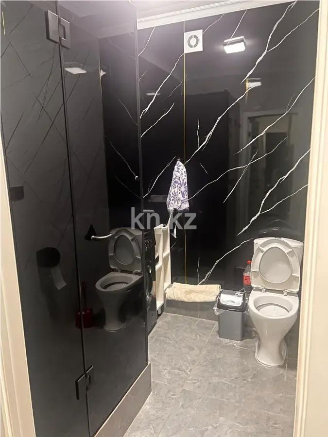 Продажа 2-комнатной квартиры, 67.8 м² в Алматы - фото 4