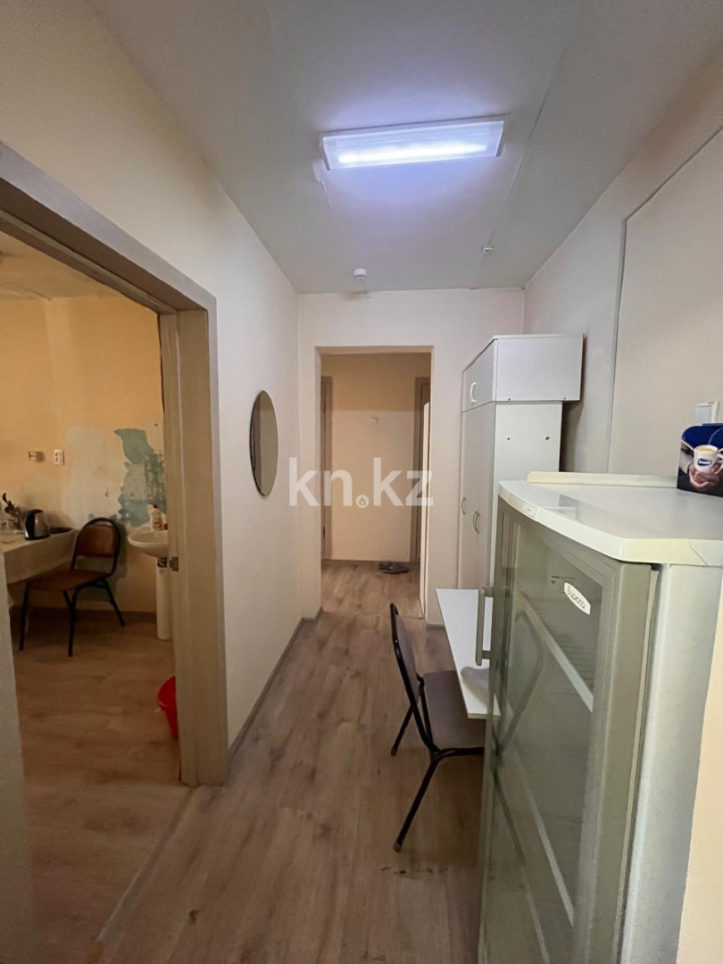 Продажа , 47 м², мкр-н Восток-3, дом  20 в Караганде - фото 9