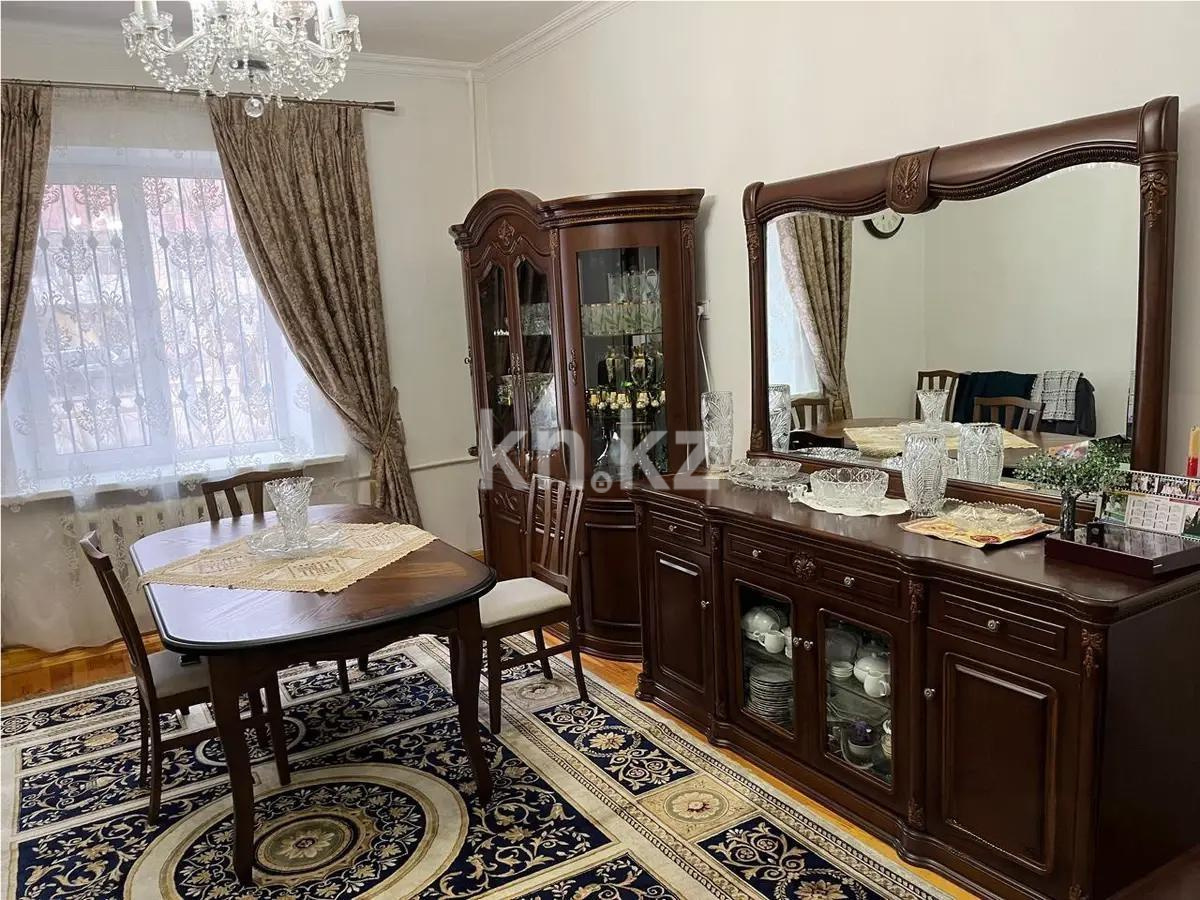 Продажа 3-комнатной квартиры, 82 м², ул. Абая, дом  21 в Караганде