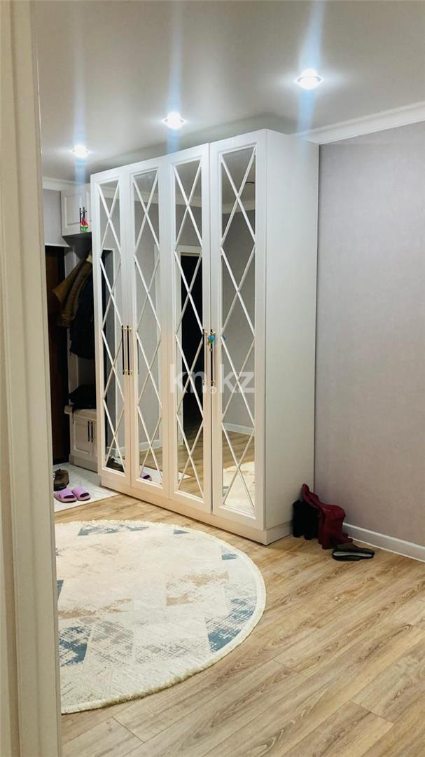 Продажа 3-комнатной квартиры, 84 м², ул. Сатыбалдина в Караганде - фото 22