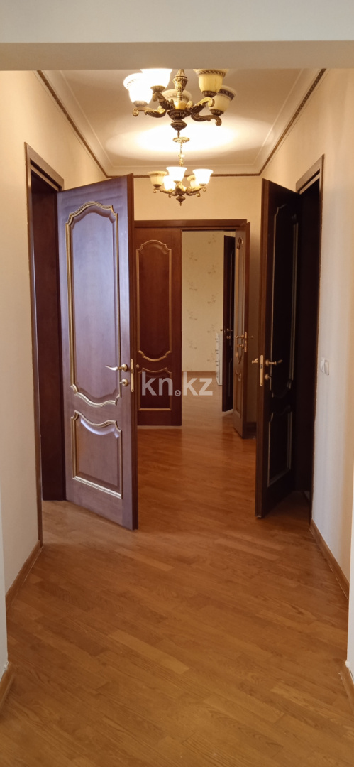 Аренда 3-комнатной квартиры, 160 м² в Астане