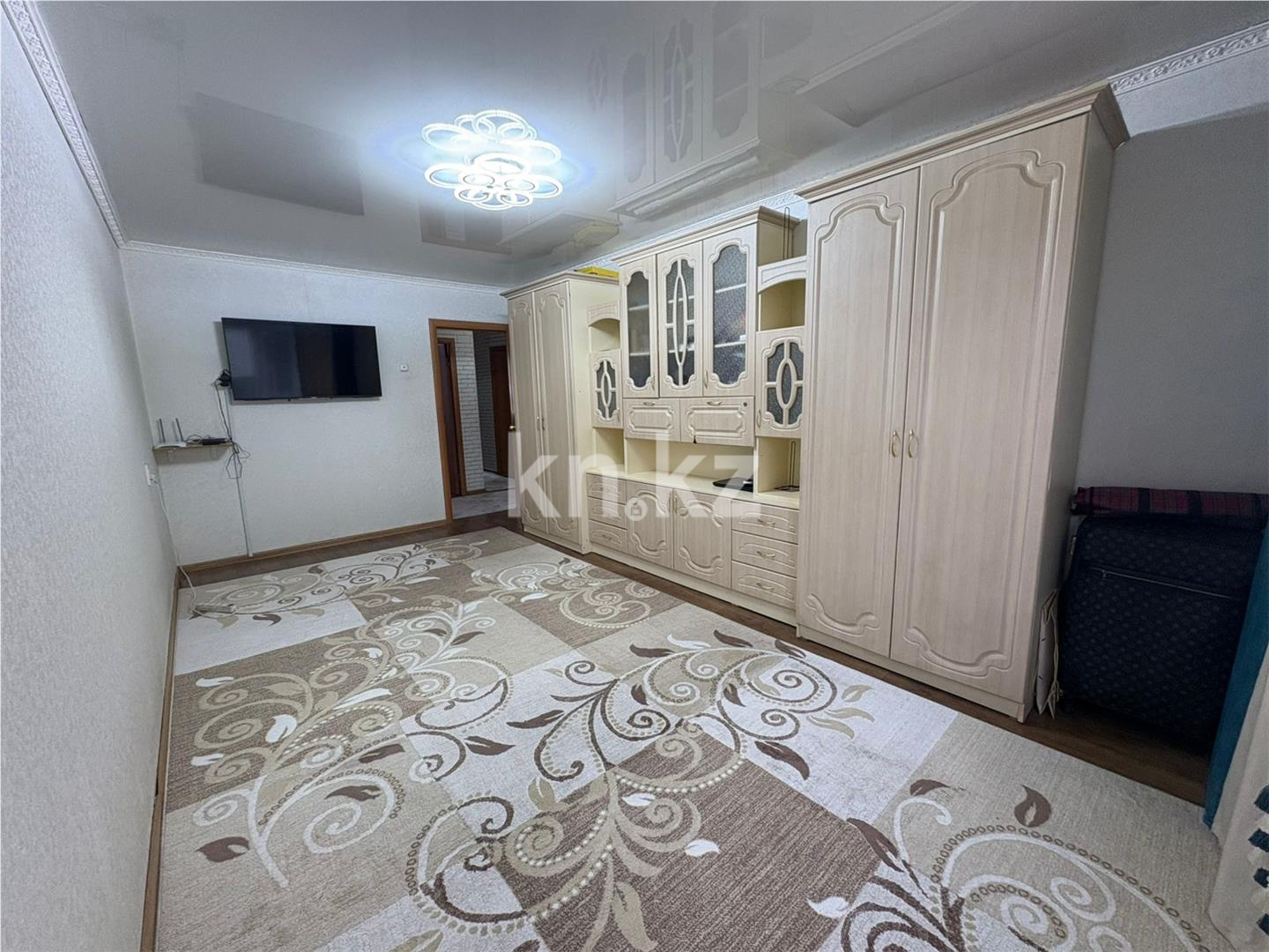 Продажа 2-комнатной квартиры, 47 м², ул. 6-й мик-н в Темиртау - фото 2