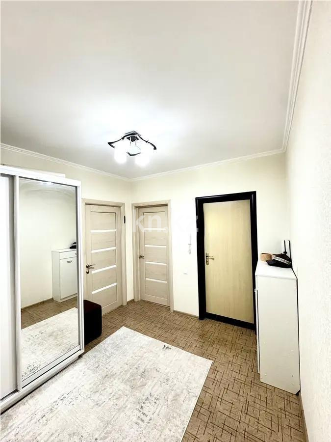 Продажа 3-комнатной квартиры, 63 м², мкр-н Голубые Пруды, дом  13 в Караганде - фото 7