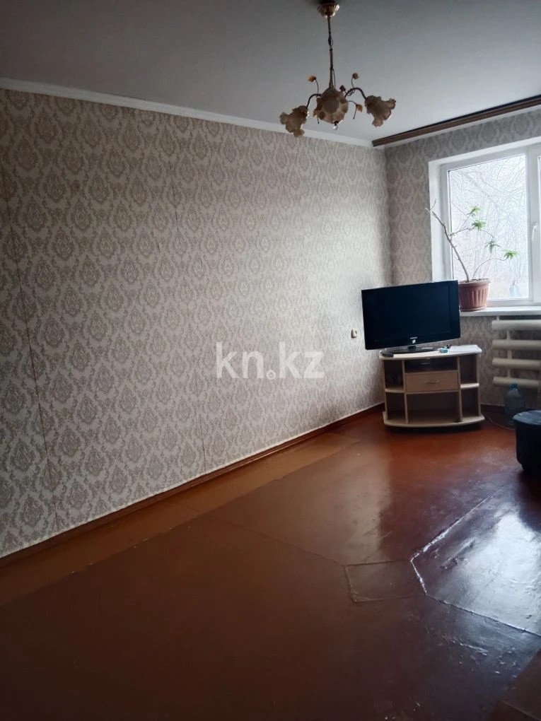 Продажа 3-комнатной квартиры, 63 м², ул. Ленинградская, дом  73а в Шахтинске - фото 9