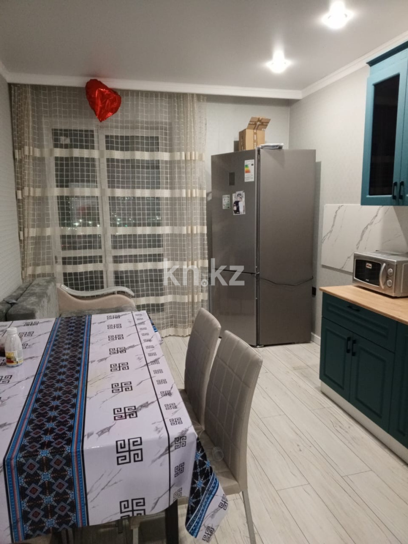 Аренда 1-комнатной квартиры, 45 м² в Астане