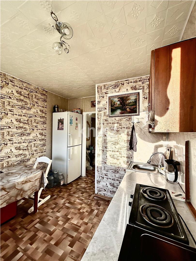 Продажа 3-комнатной квартиры, 72 м², мкр-н 11а в Караганде - фото 3