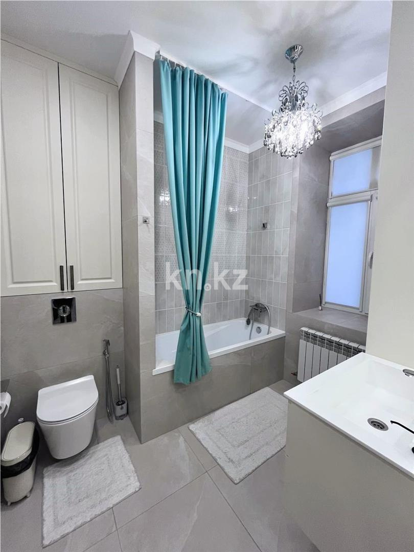 Продажа 2-комнатной квартиры, 73 м², ул. Момышулы в Караганде - фото 26