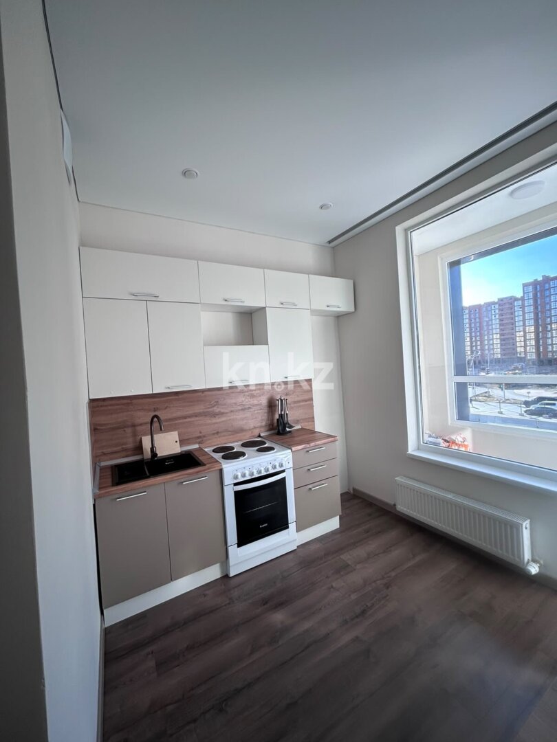 Аренда 1-комнатной квартиры, 38 м² в Астане