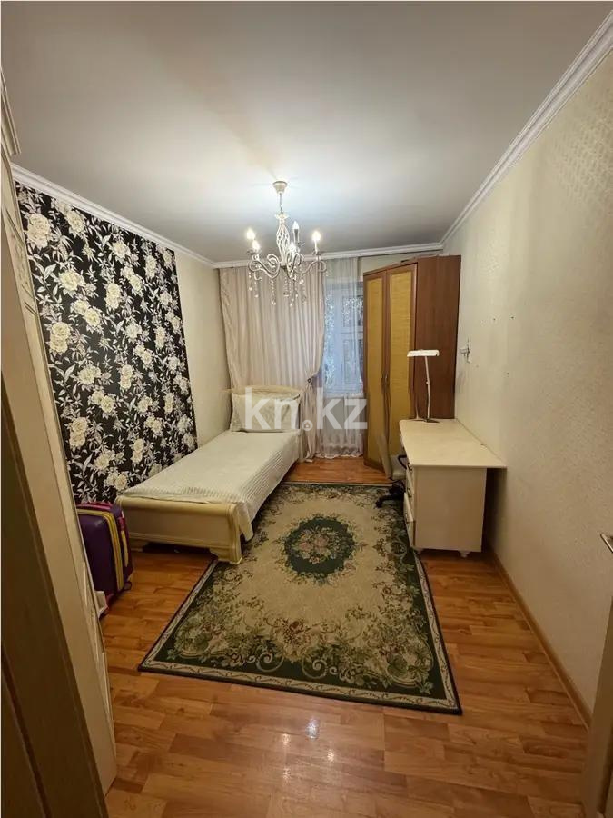 Продажа 4-комнатной квартиры, 75 м², пр. Строителей, дом  7 в Караганде - фото 4