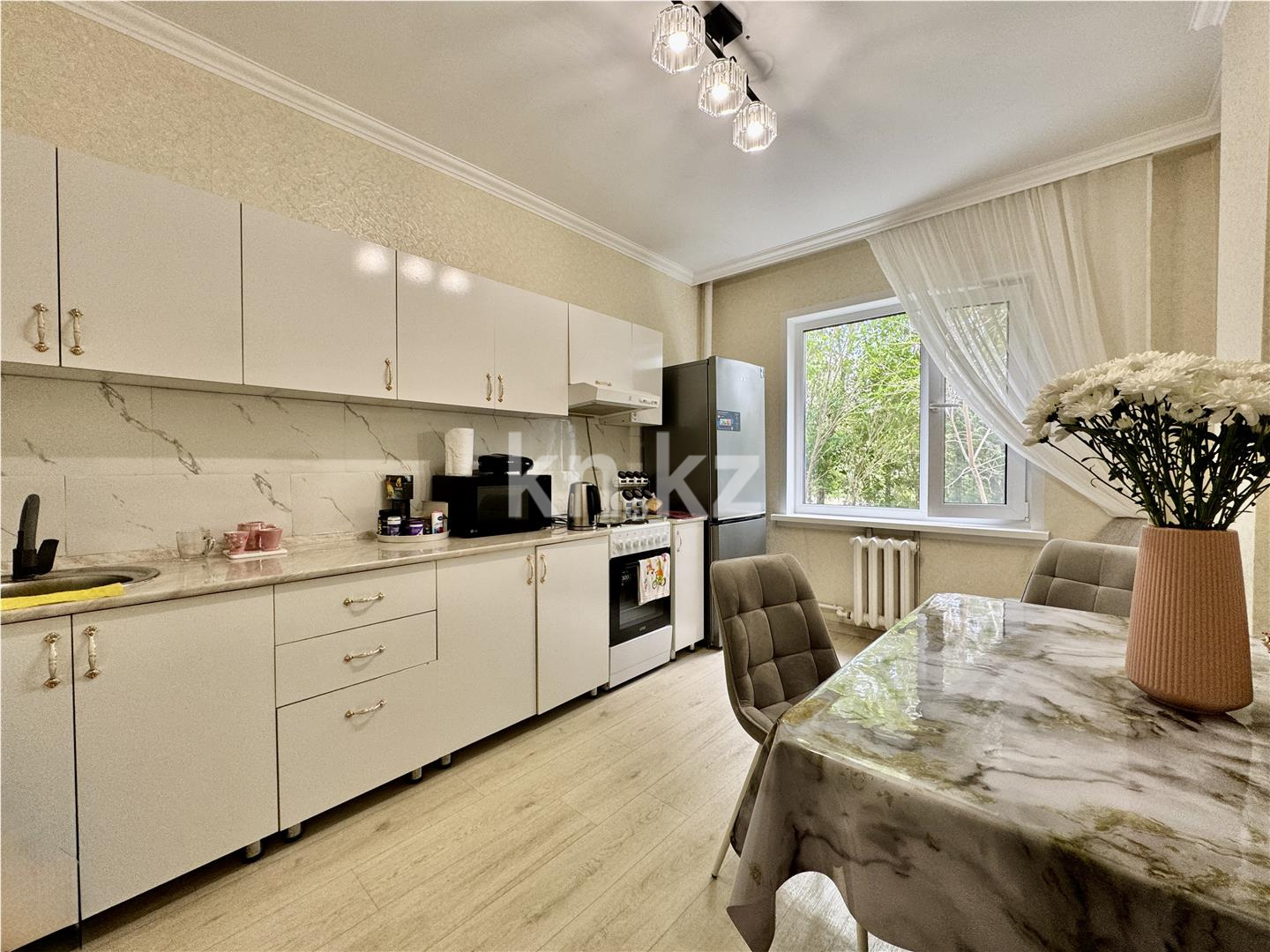 Продажа 1-комнатной квартиры, 48 м², пр. Шахтеров, дом  31б в Караганде - фото 11