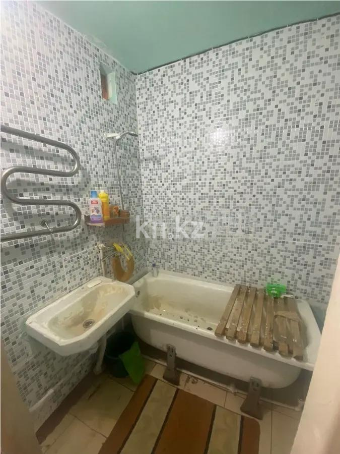 Продажа 1-комнатной квартиры, 32 м², мкр-н 18, дом  13 в Караганде - фото 4