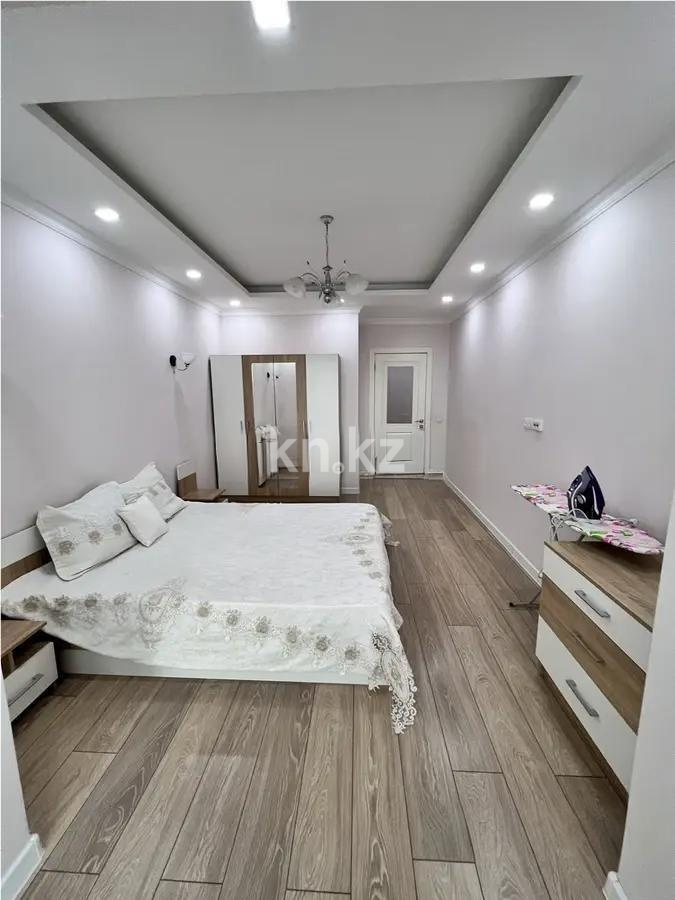 Продажа 2-комнатной квартиры, 60.2 м², ул. Толе би, дом  181 в Алматы - фото 2