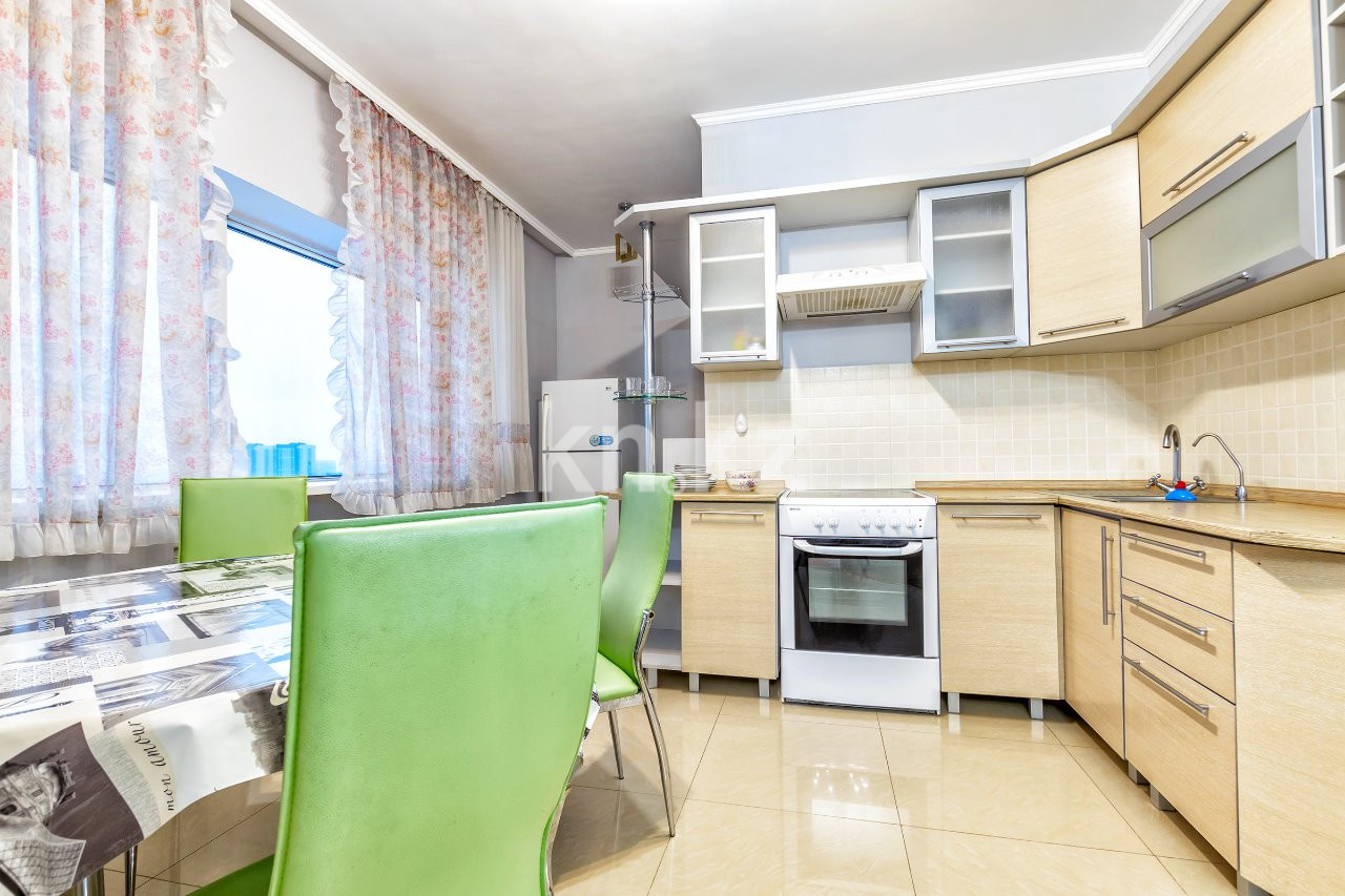 Аренда 2-комнатной квартиры посуточно, 75 м², ул. Достык, дом  5/1 - ул. Сауран в Астане - фото 6