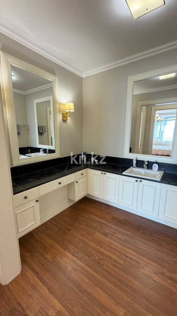Аренда 4-комнатной квартиры, 225 м² в Астане - фото 14