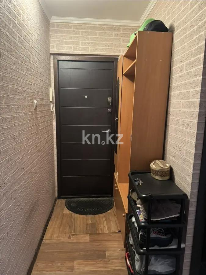 Продажа 3-комнатной квартиры, 58.2 м², 8 мкр., дом  27 в Алматы - фото 6