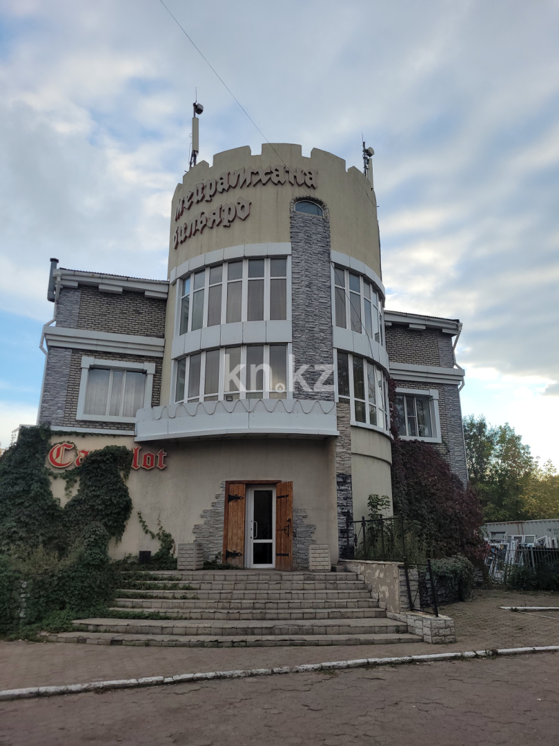 Продажа , 736 м², мкр-н 15 в Караганде