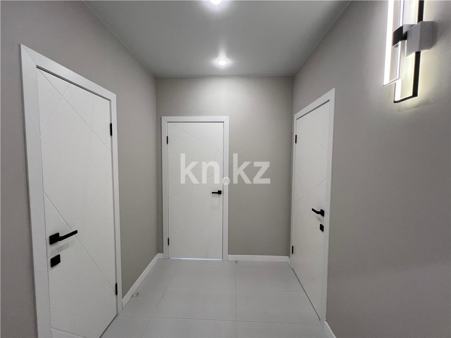 Продажа 3-комнатной квартиры, 100 м², ул. Дюсембекова в Караганде - фото 14