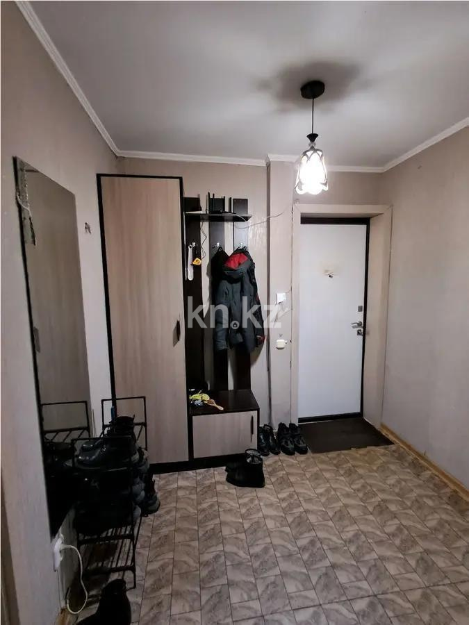 Продажа 3-комнатной квартиры, 62 м², пр. Строителей, дом  21 в Караганде - фото 6