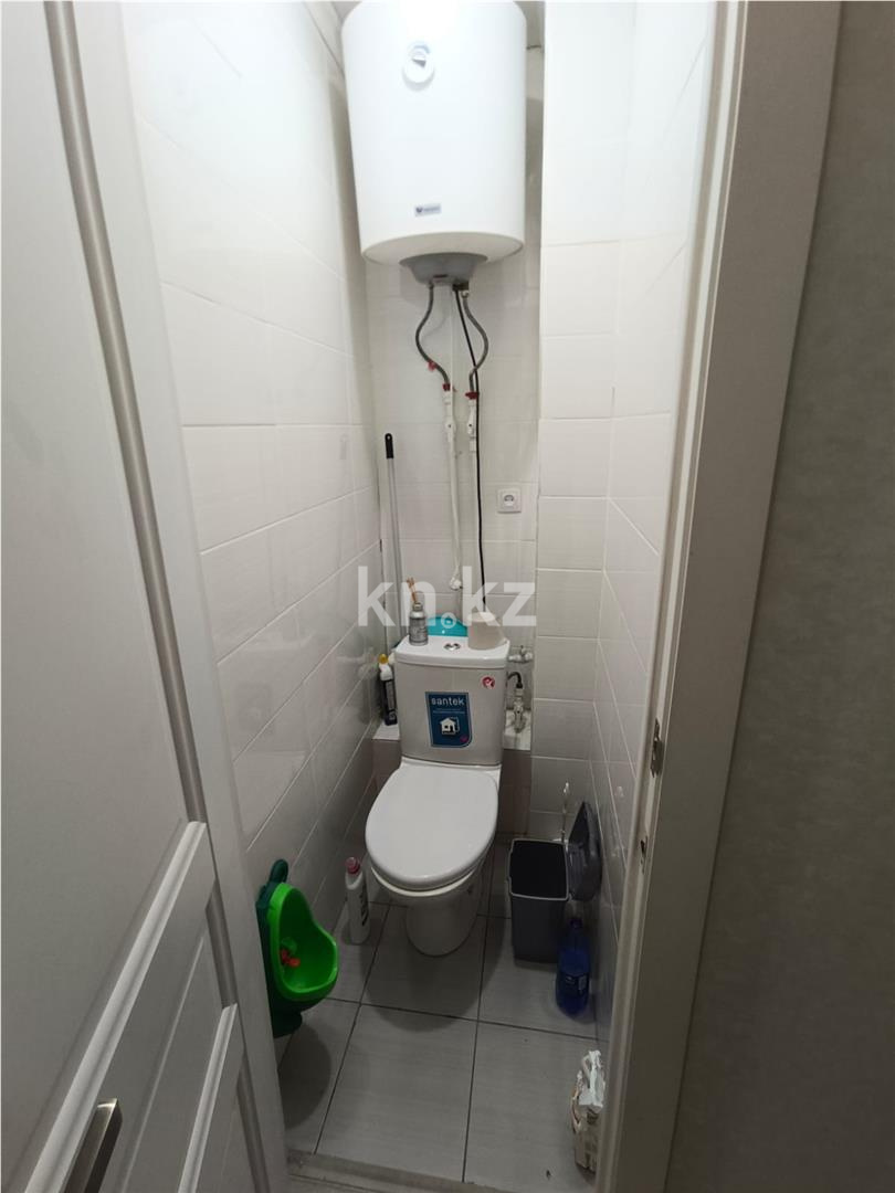 Продажа 1-комнатной квартиры, 42 м², мкр-н Степной-4, дом  17 в Караганде - фото 9