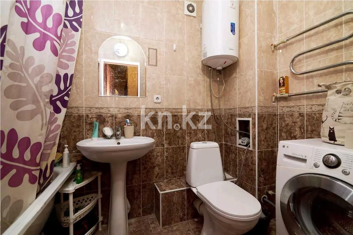 Продажа 1-комнатной квартиры, 34 м², пр. Бухар-жырау, дом  60 в Караганде - фото 3