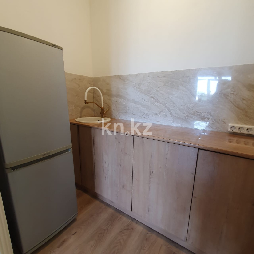 Аренда 2-комнатной квартиры, 60 м², пр. Республики, дом  1/2 в Караганде - фото 8