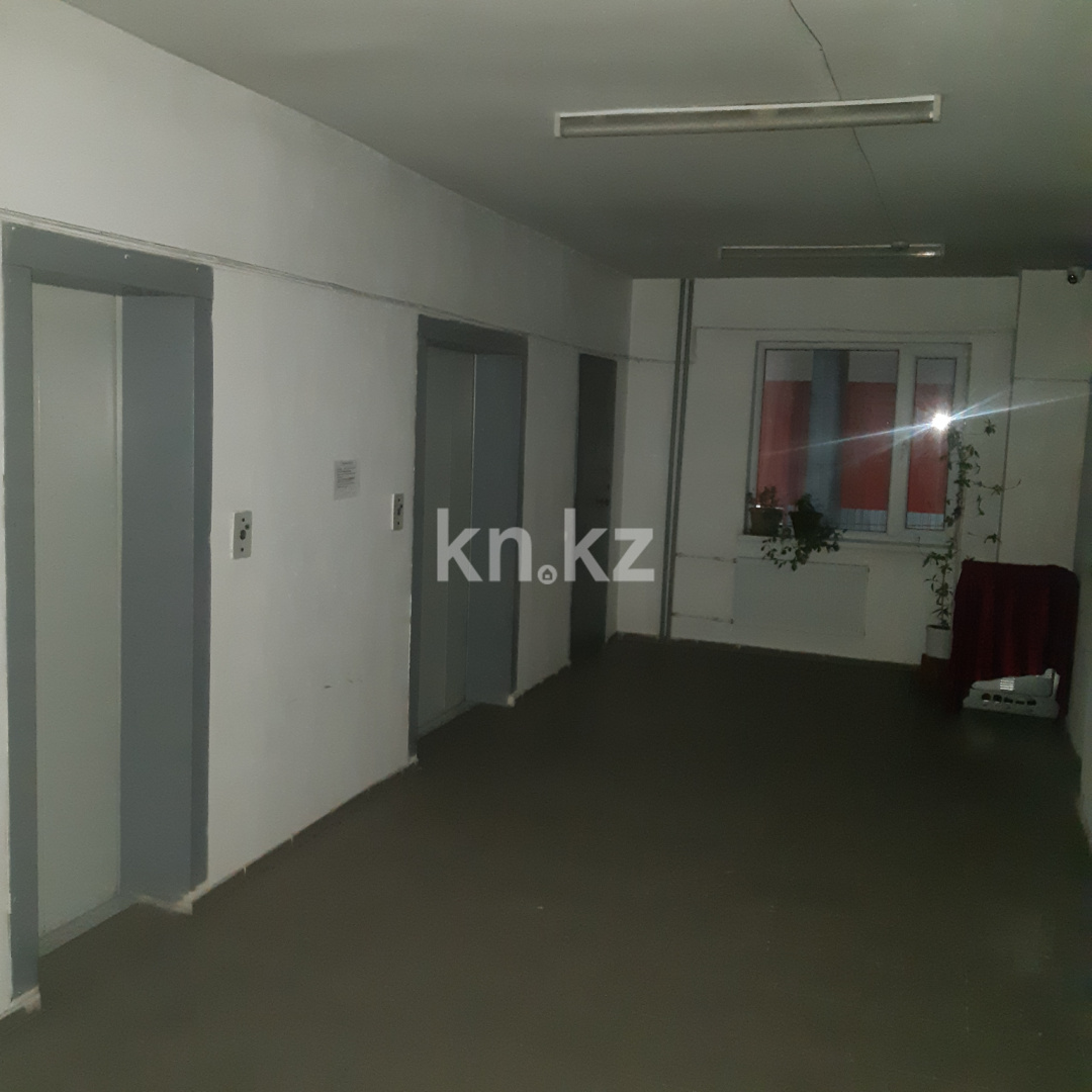 Продажа 2-комнатной квартиры, 64 м², пр. Республики, дом  4/1 в Караганде - фото 12