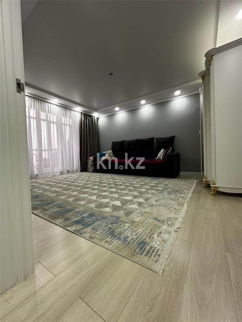 Продажа 2-комнатной квартиры, 65 м², ул. Сатыбалдина в Караганде - фото 2