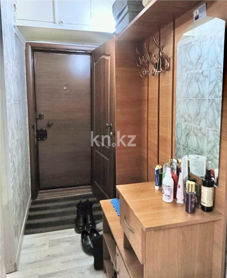 Продажа 2-комнатной квартиры, 44 м², мкр-н 14, дом  3 в Караганде - фото 5