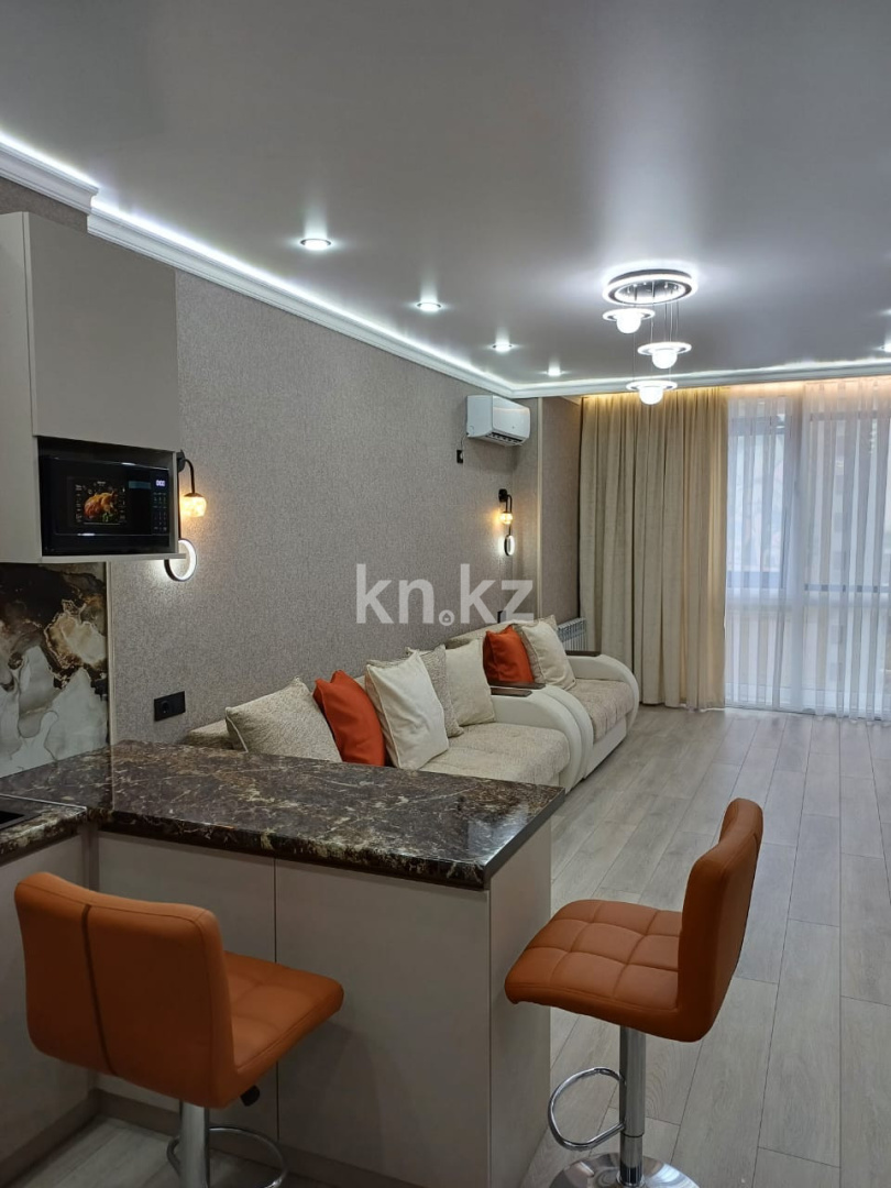 Аренда 2-комнатной квартиры посуточно, 56 м², Абая, дом  10/1 - пр. Сарыарка в Астане - фото 10