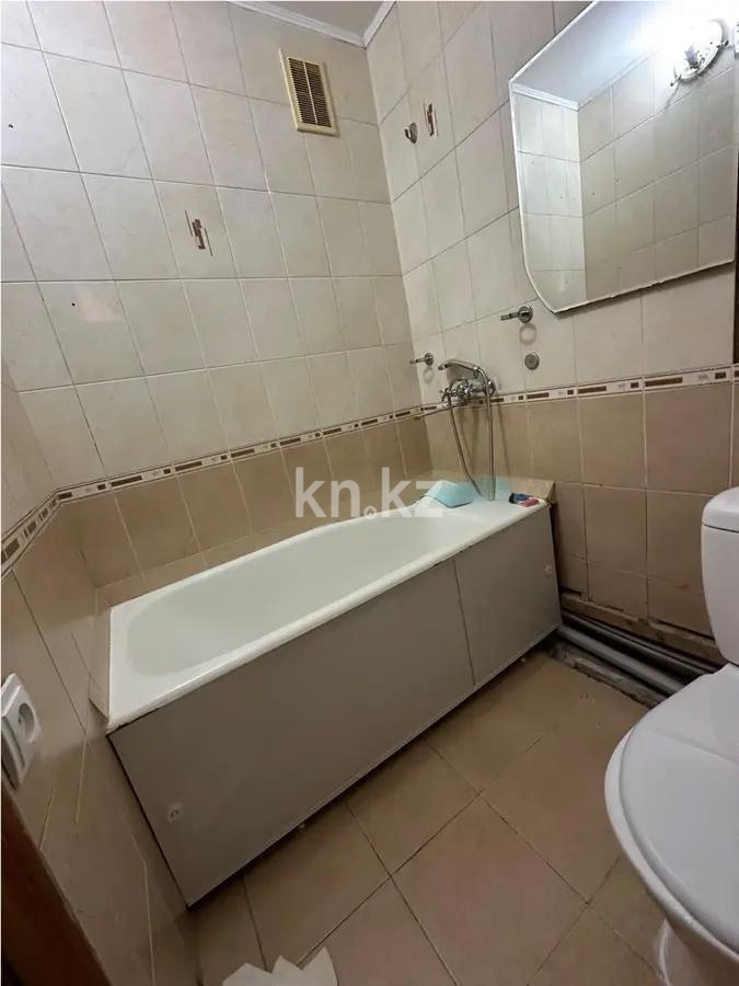 Продажа 1-комнатной квартиры, 35 м², мкр-н Аксай-3, дом  11 в Алматы - фото 3