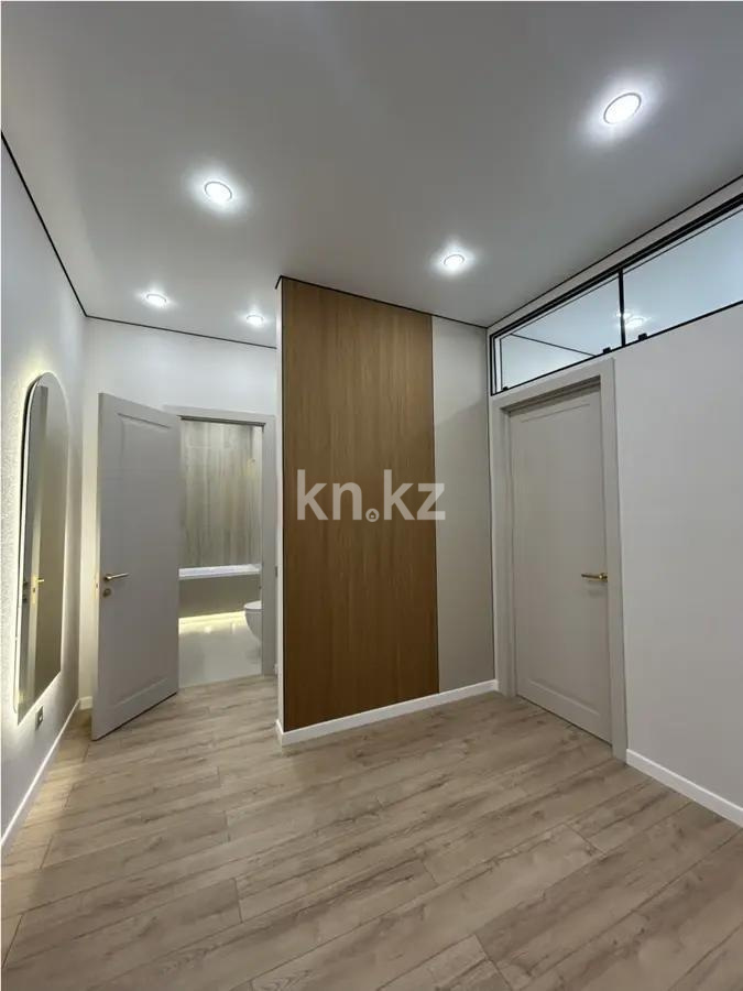 Продажа 1-комнатной квартиры, 39 м², ул. Райымбек батыра, дом  2 стр в Астане - фото 4