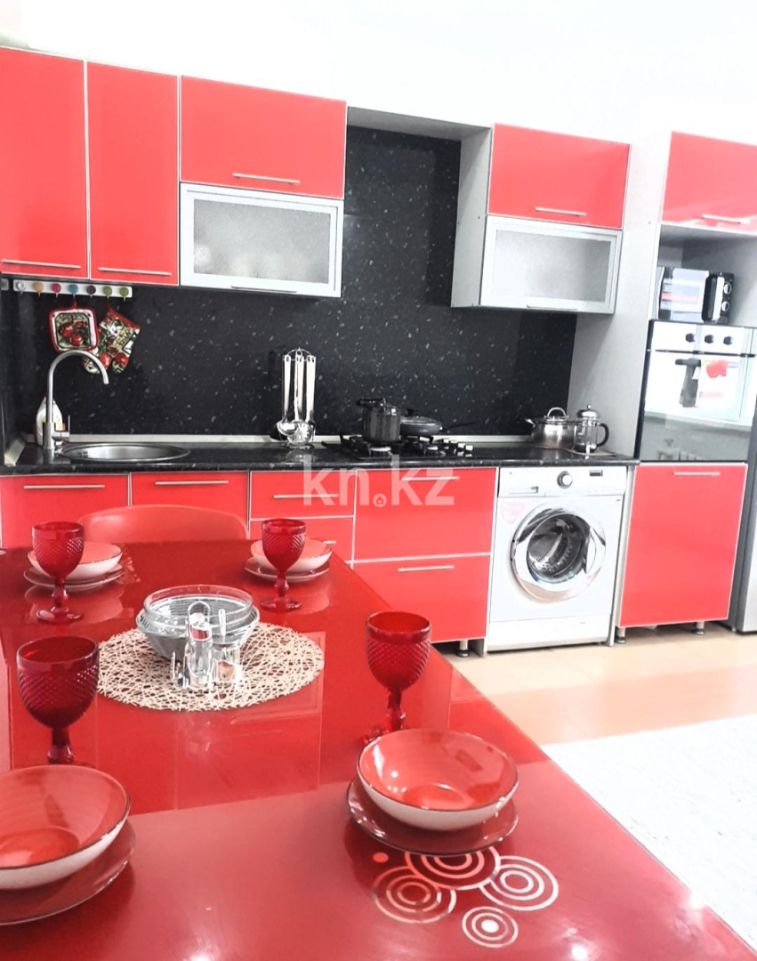 Аренда 1-комнатной квартиры посуточно, 52 м², Алмагуль мкр-н, дом  9 в Атырау - фото 13