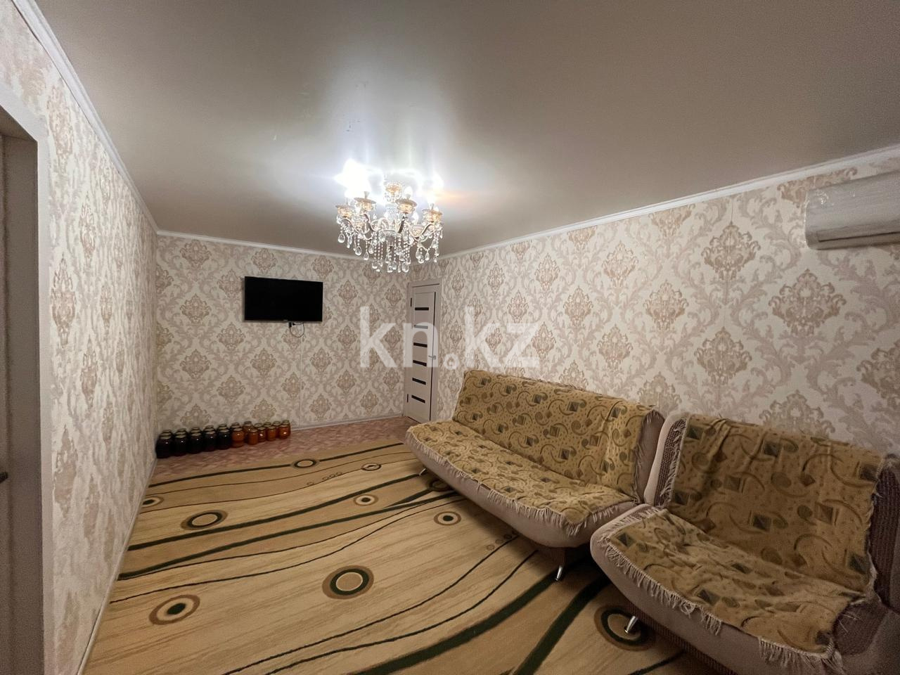 Продажа 3-комнатной квартиры, 56 м², 12-й мкр., дом  41 в Караганде - фото 2