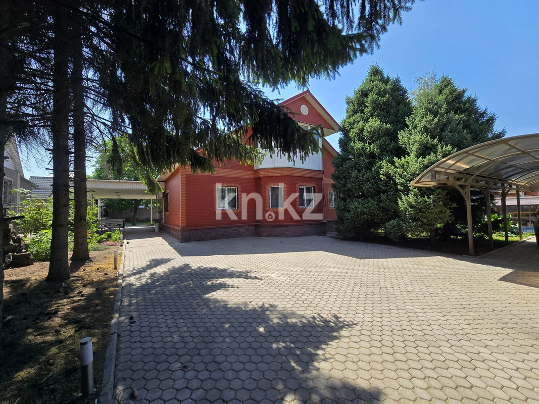 Продажа 4-комнатного дома, 189 м², мкр-н Алмас в Алматы