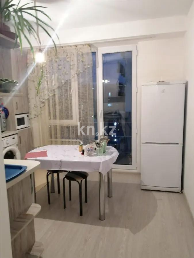 Продажа 2-комнатной квартиры, 76 м², ул. Жунисова, дом  2/13 в Алматы - фото 3