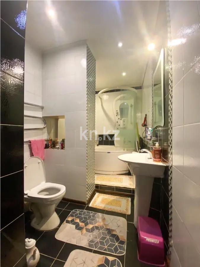 Продажа 3-комнатной квартиры, 72.4 м², ул. Карасай батыра, дом  156 в Алматы - фото 4