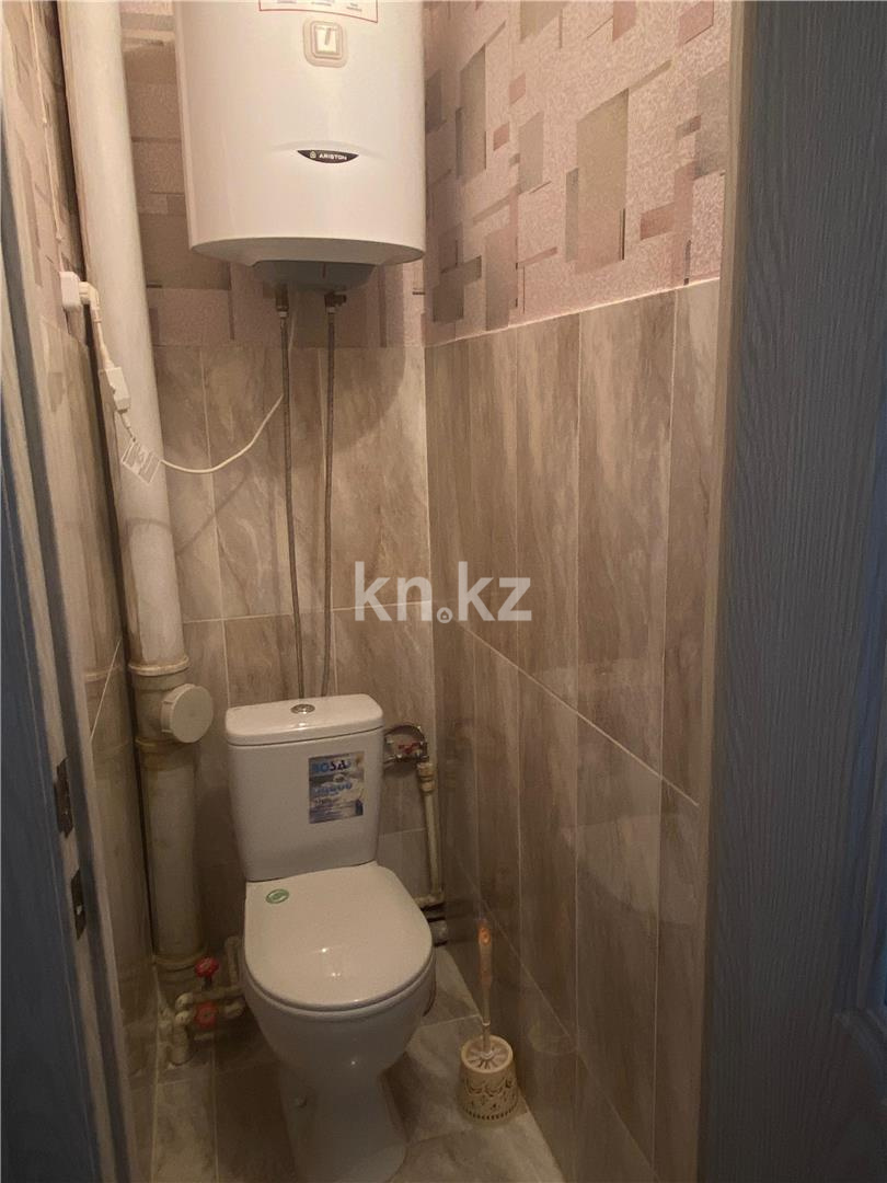 Продажа 4-комнатной квартиры, 61 м², ул. Язева в Караганде - фото 12