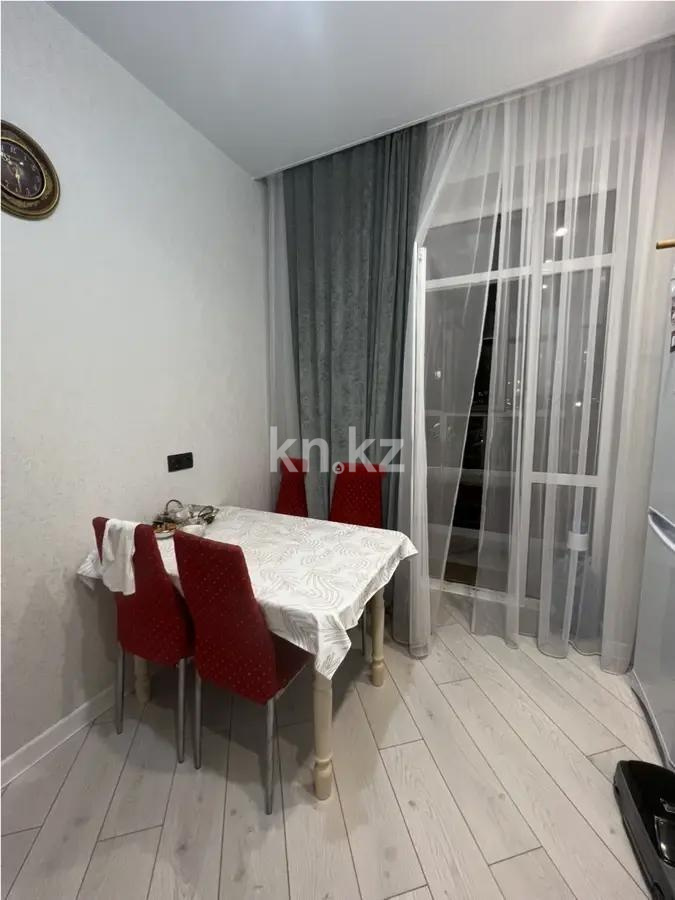 Продажа 2-комнатной квартиры, 62 м², ул. Омарова, дом  21 в Астане - фото 3