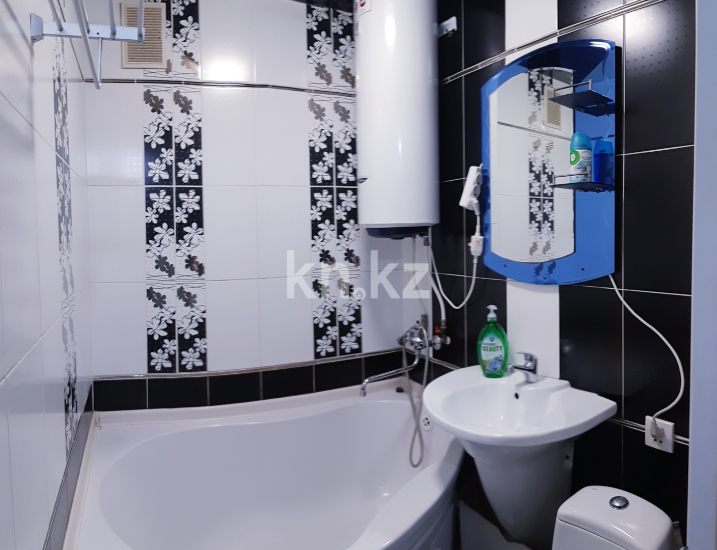 Аренда 1-комнатной квартиры посуточно, 34 м², ул. Алиханова, дом  22/3 в Караганде - фото 4