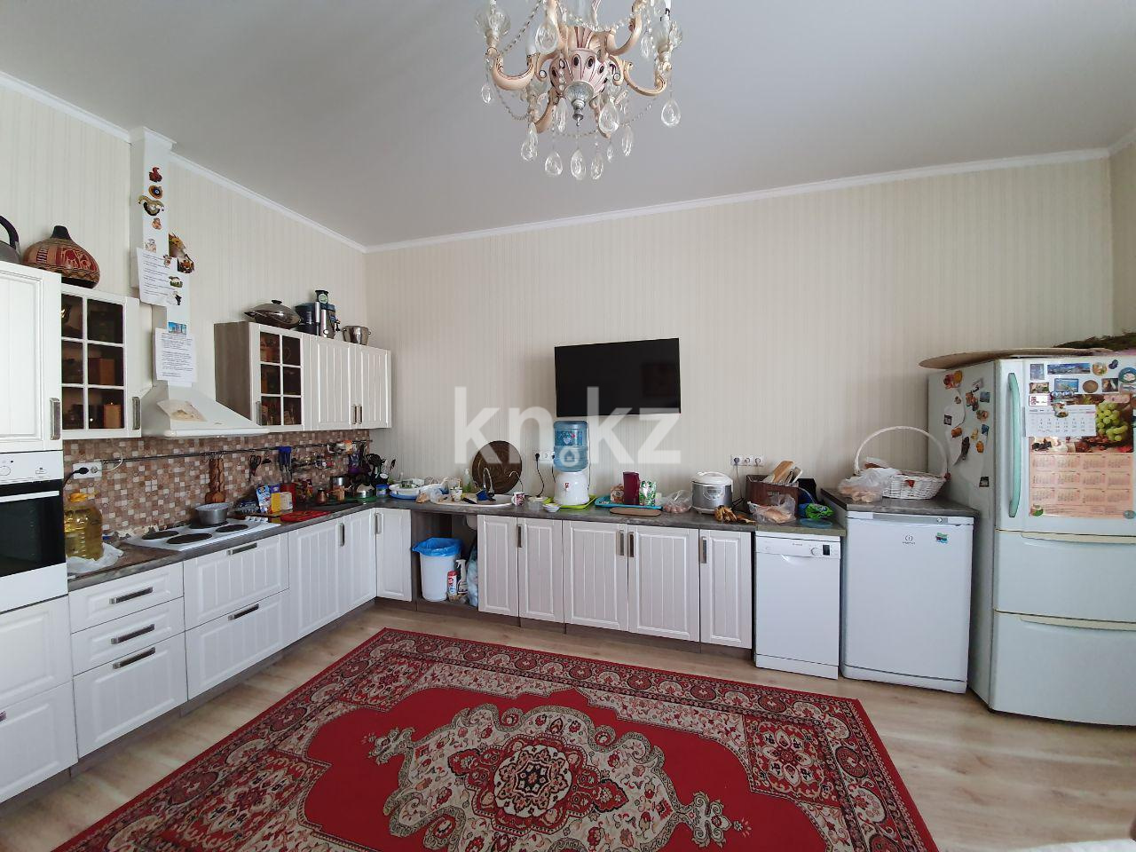 Продажа 6-комнатного дома, 370 м², ул. Аккемер, дом  28/2 в Астане - фото 10