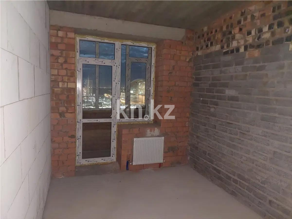 Продажа 2-комнатной квартиры, 62 м², ул. Тынышбайулы, дом  6 стр в Астане - фото 2